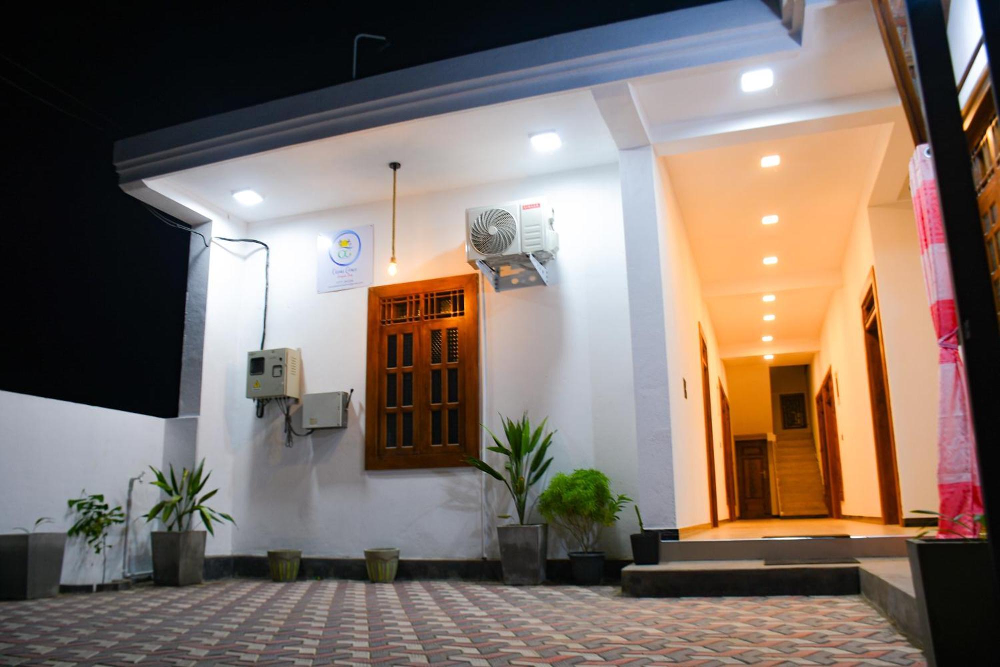 Ocean Grace Bed & Breakfast Arugam Bay Exterior photo