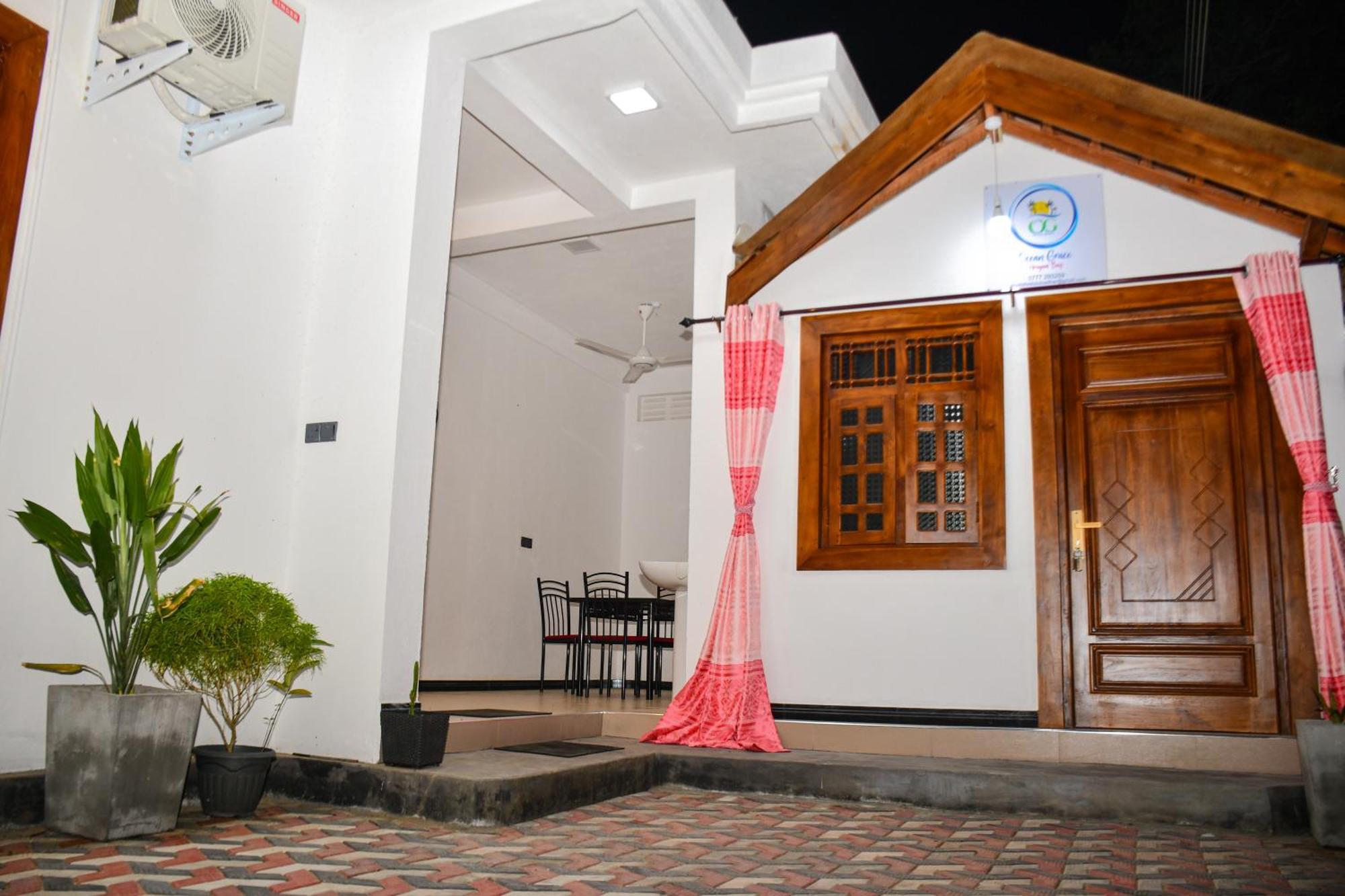 Ocean Grace Bed & Breakfast Arugam Bay Exterior photo