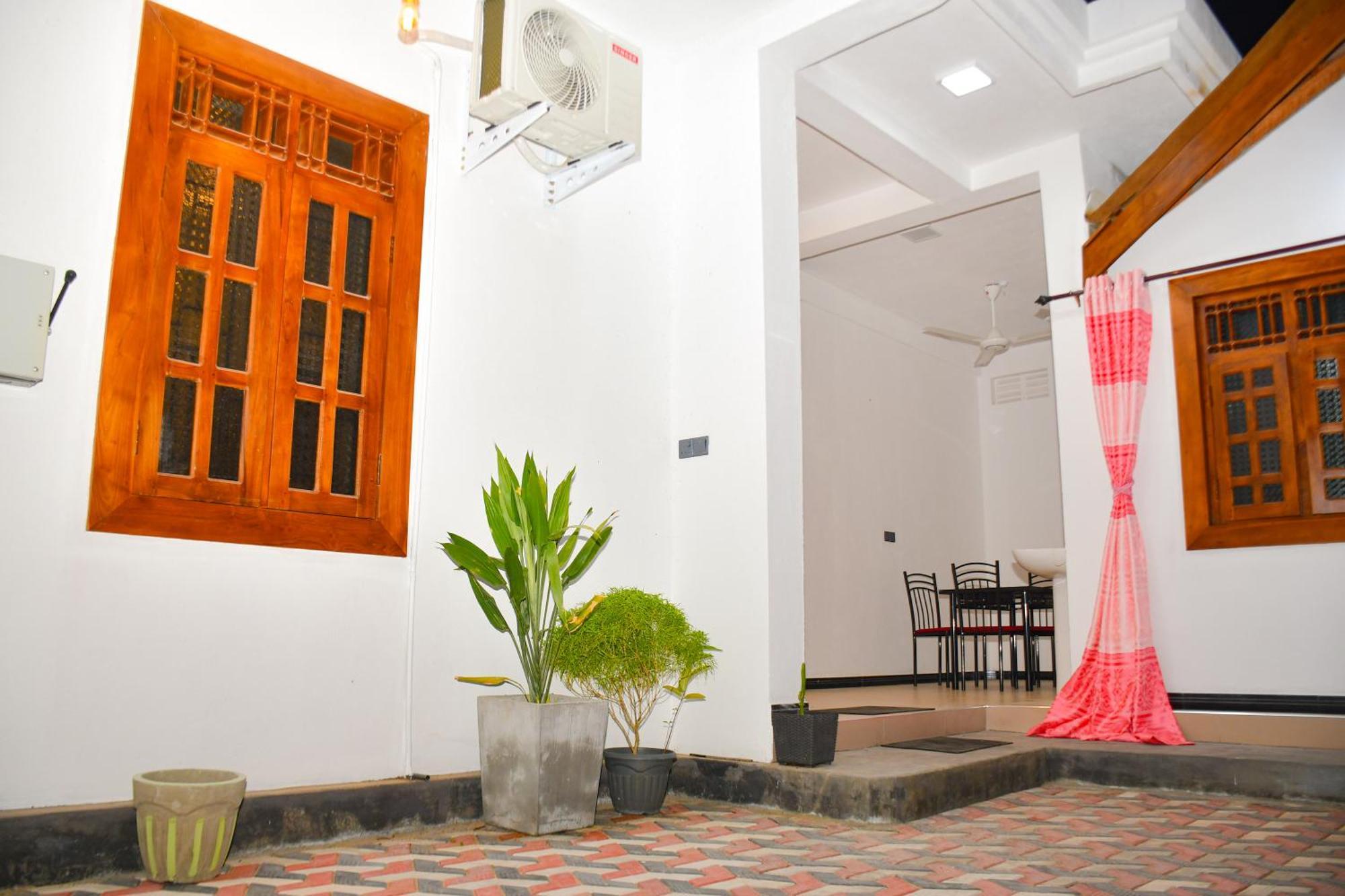 Ocean Grace Bed & Breakfast Arugam Bay Exterior photo