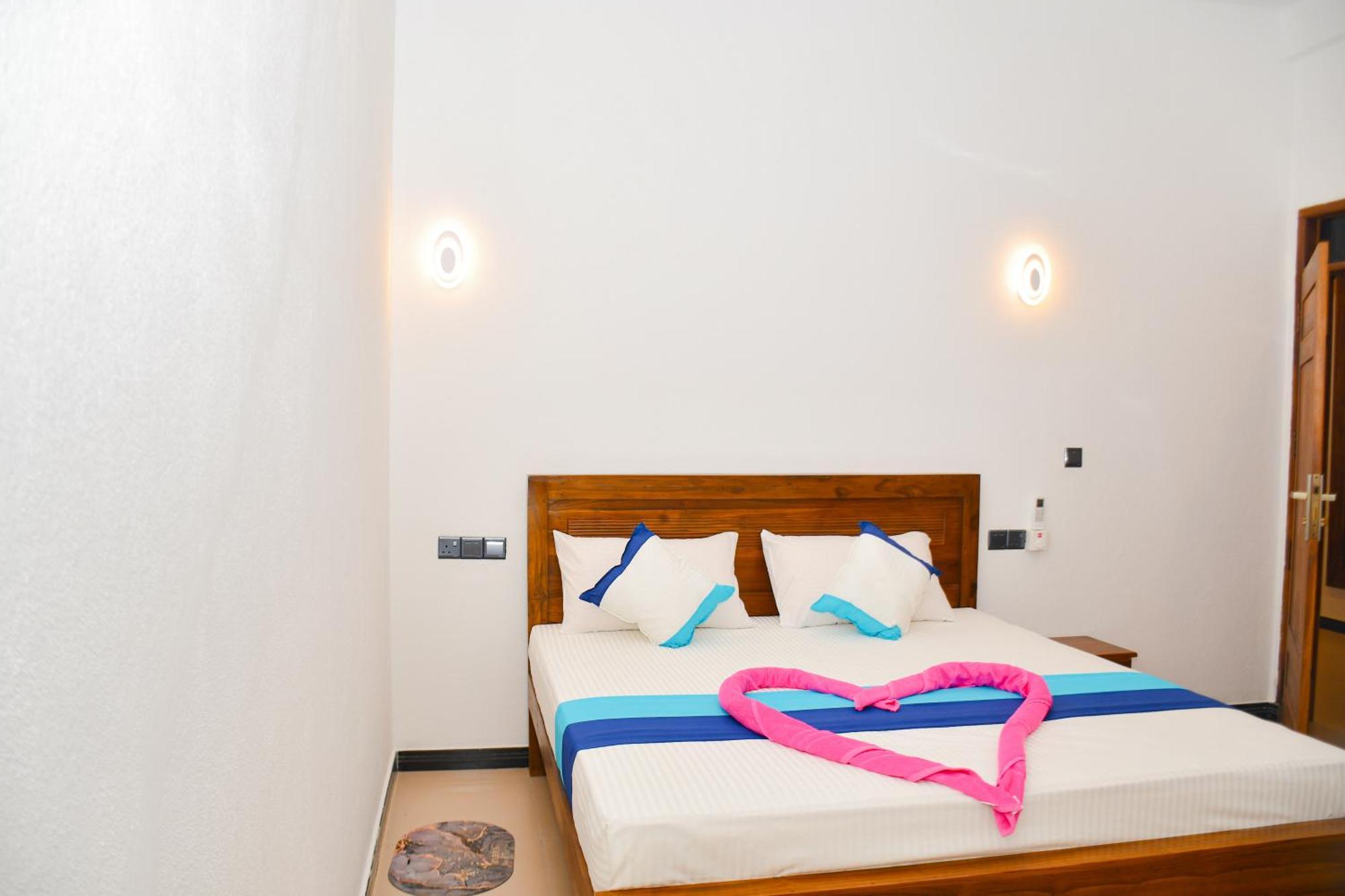Ocean Grace Bed & Breakfast Arugam Bay Exterior photo