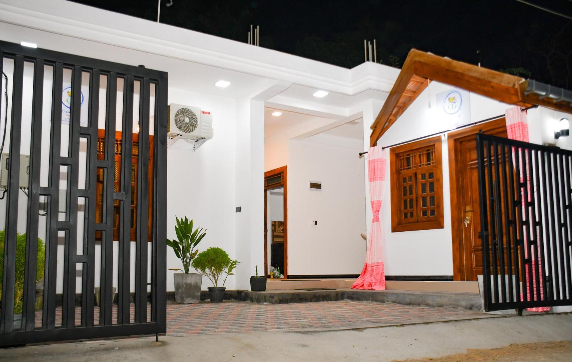 Ocean Grace Bed & Breakfast Arugam Bay Exterior photo